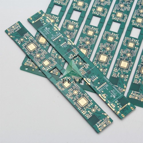 Standard 4 Layers Halogen Free Immersion Gold 1u EMC-EM280H PCB